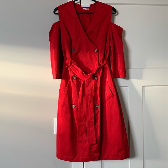 Cold Shoulder Dress ❤️ - Picture 3 of 8